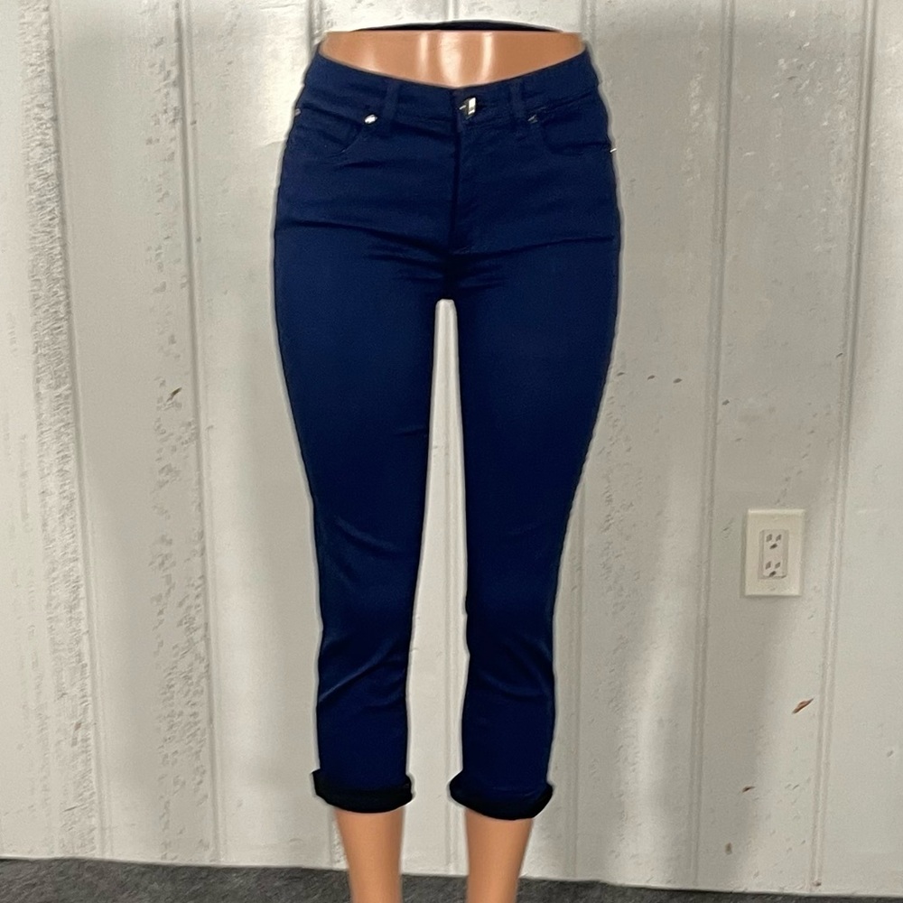 Jones New York  Signature Women's Blue Cuffed Capri Pants Sz 6